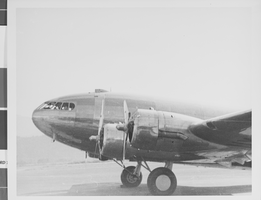Photograph of Howard Hughes's plane, circa late 1930s