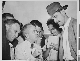 Photograph of Howard Hughes arriving in Washington, August 07, 1947
