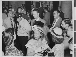 Photograph of Howard Hughes at hearing, Washington, August 06, 1947