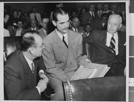 Photograph of Howard Hughes at hearing, Washington, August 06, 1947