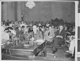 Photograph of Howard Hughes at hearing, Washington, August 06, 1947