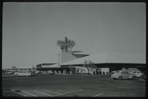 Black and white view of Wilbur Clark's Desert Inn Hotel.