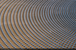Heliostats at Crescent Dunes Solar, near Tonopah, Nevada: digital photograph