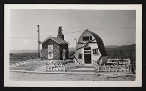 Photograph of the Christmas Tree Inn, San Francisco, California, circa mid 1900s