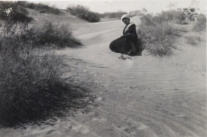 Photograph of Helen Sanders, circa early 1900s