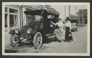 Photograph of Mayme Stocker and Lillie Clifton Newton, Los Angeles, California, circa 1910s
