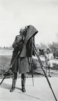 Photograph of unidentified cameraman, circa 1905-1920