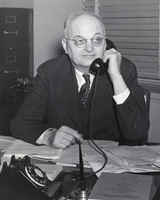 Photograph of Goodrich W. Lineweaver, Washington, D.C., 1945
