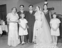 Film transparency of Minnie Kennedy and others, Las Vegas, 1929-1930