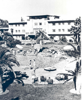 Photograph of the swimming pool at the Flamingo Hotel, Las Vegas, Nevada, circa mid 1950-early 1960s