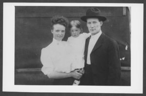 Photograph of Olive Gentry Reid and others, Las Vegas, Nevada, circa 1912