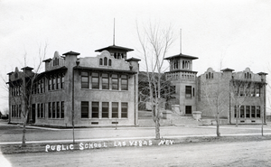 Postcard of Las Vegas Public School, Las Vegas, 1924