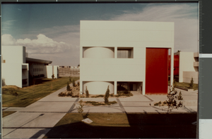 Photograph of James Dickinson Library, University of Nevada, Las Vegas, 1981