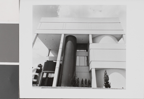 Photograph of James R. Dickinson Library, University of Nevada, Las Vegas, circa 1981