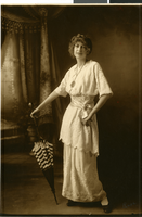Photograph of Maurine Hubbard Wilson, circa 1920