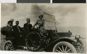 Photograph of Maurine Wilson with others in a car, 1916