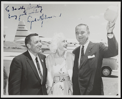 Black-and-white photograph of Dorothy and Lyndon Johnson, signed, Las Vegas (Nev.), 1960-1964