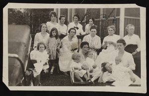 Black-and-white photograph of women with children, Las Vegas (Nev.), 1919-1923