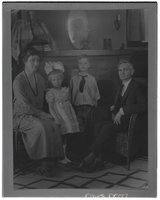 Film transparency of Beckley family portrait, Las Vegas (Nev.), 1895-1905