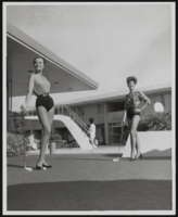 Sands Hotel putting green: photographs