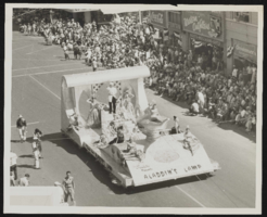 Sands Hotel "Aladdin's Lamp" Helldorado Parade float: photographs