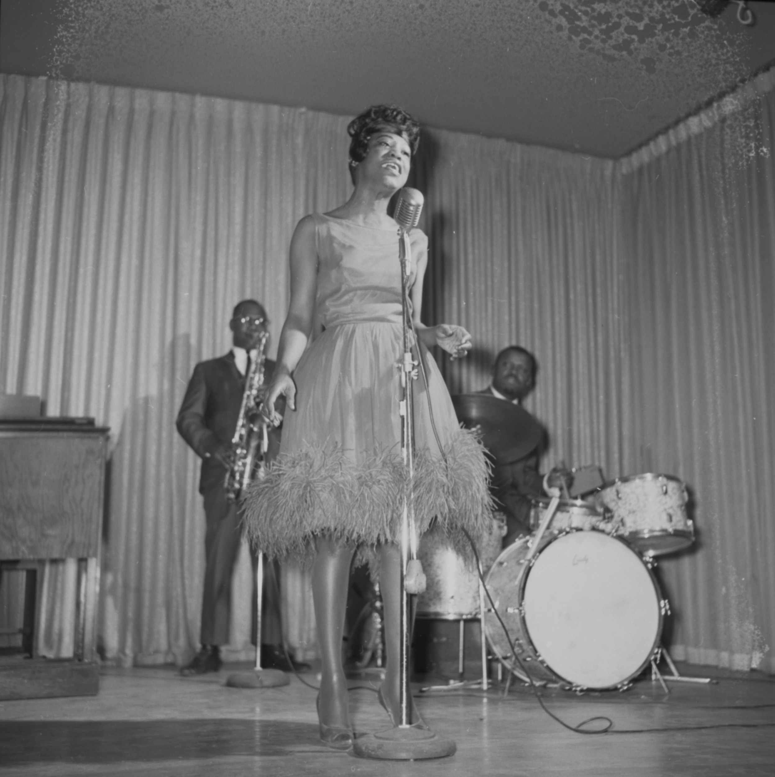 Carver House, March 14, 1962, Image 09
