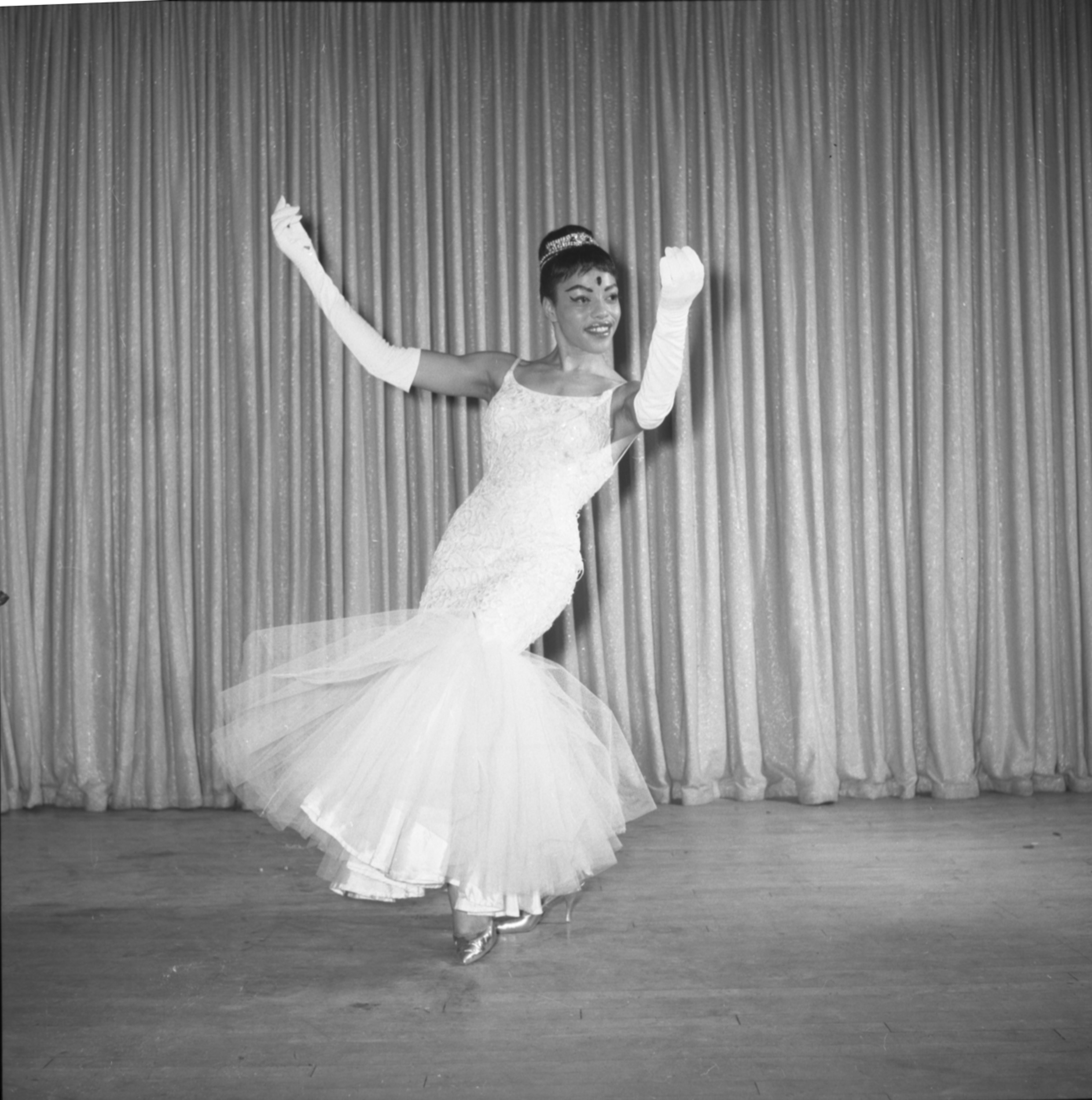 Carver House talent show, April 4, 1962, Image 12