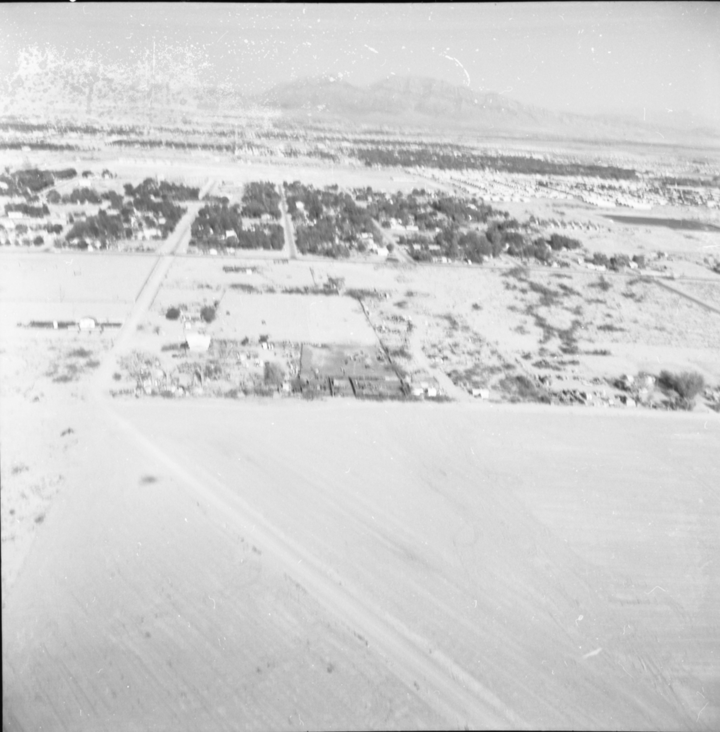 Aerial views, Image 01