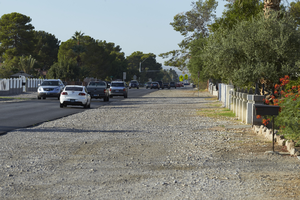 Different development pattern on South Torrey Pines Drive, Las Vegas, Nevada: digital photograph