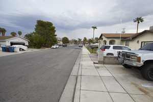 Homes on East Welter Avenue near East Sahara Avenue and Nellis Boulevard, Clark County, Nevada: digital photograph