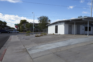 Mid-century modern home on 15th Street and East Sahara Avenue looking southwest, Las Vegas, Nevada: digital photograph