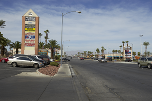 Traffic on Decatur Boulevard south of West Sahara Avenue, looking north, Las Vegas, Nevada: digital photograph