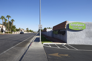 Development along on Torrey Pines Drive north of West Sahara Avenue, looking north, Las Vegas, Nevada: digital photograph