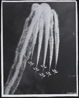 Thunderbird F-100 Super Sabre airplanes during an aerial performance: photographic print