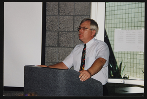 Vern Kraitn speaking before the Southern Nevada American Society of Landscape Architects: photographic print