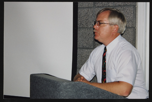 Vern Kraitn speaking before the Southern Nevada American Society of Landscape Architects: photographic print