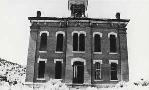 Belmont Courthouse: photographic print