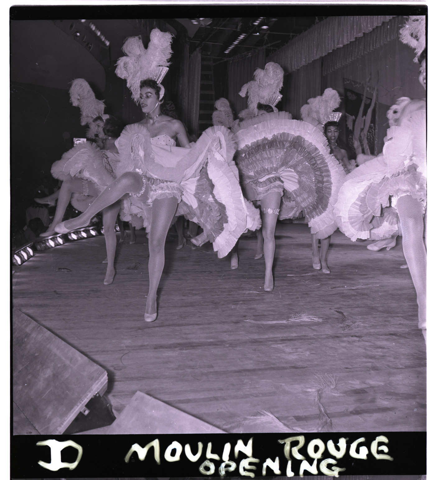 Cancan, Image 02