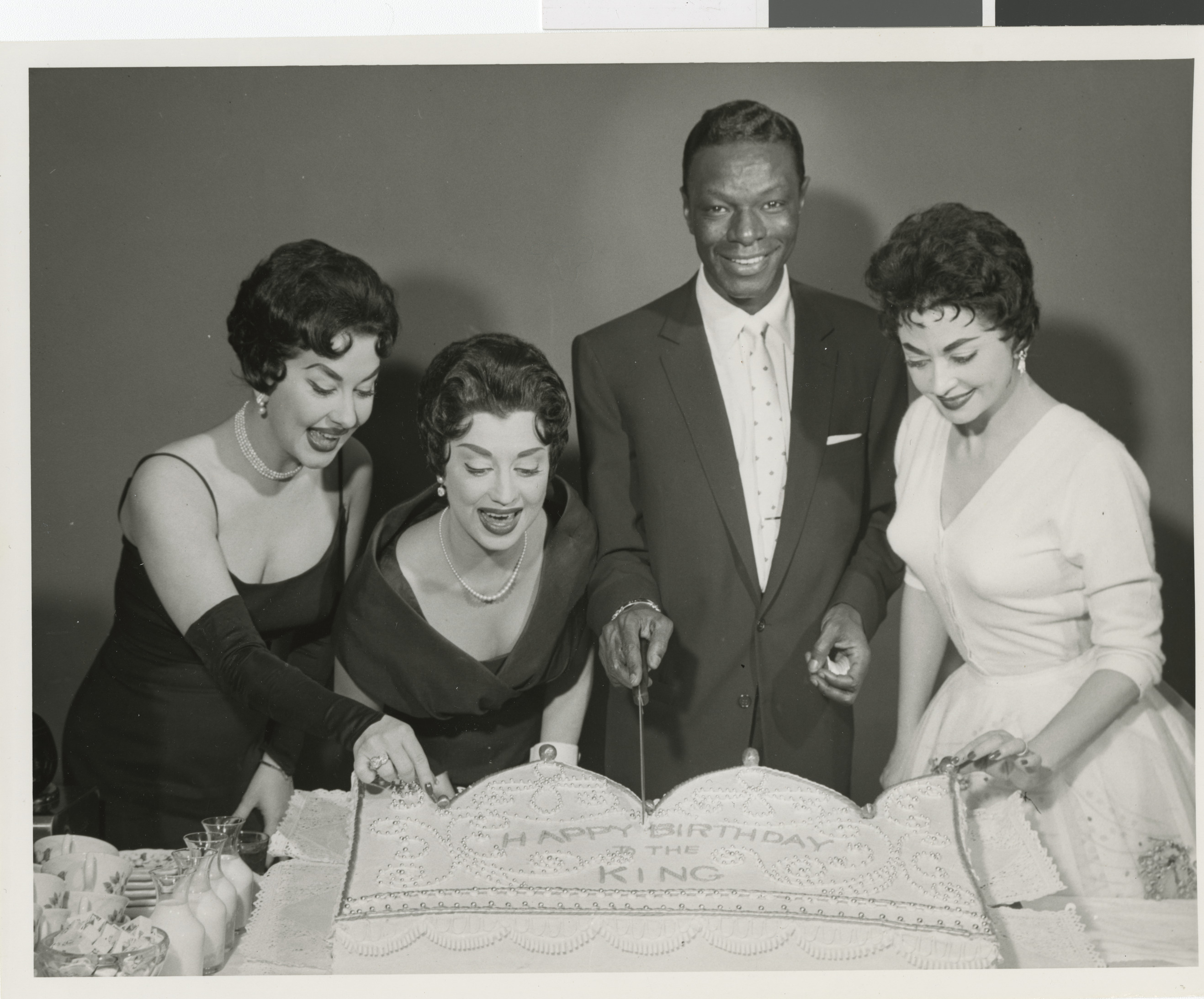 Cole and cake, Image 02