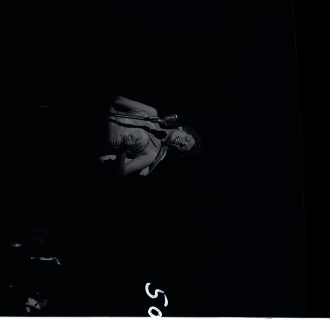 Horne performing, Image 07