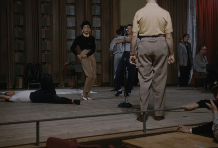 Horne performing, Image 12