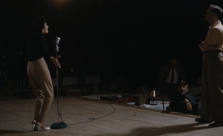 Horne performing, Image 15