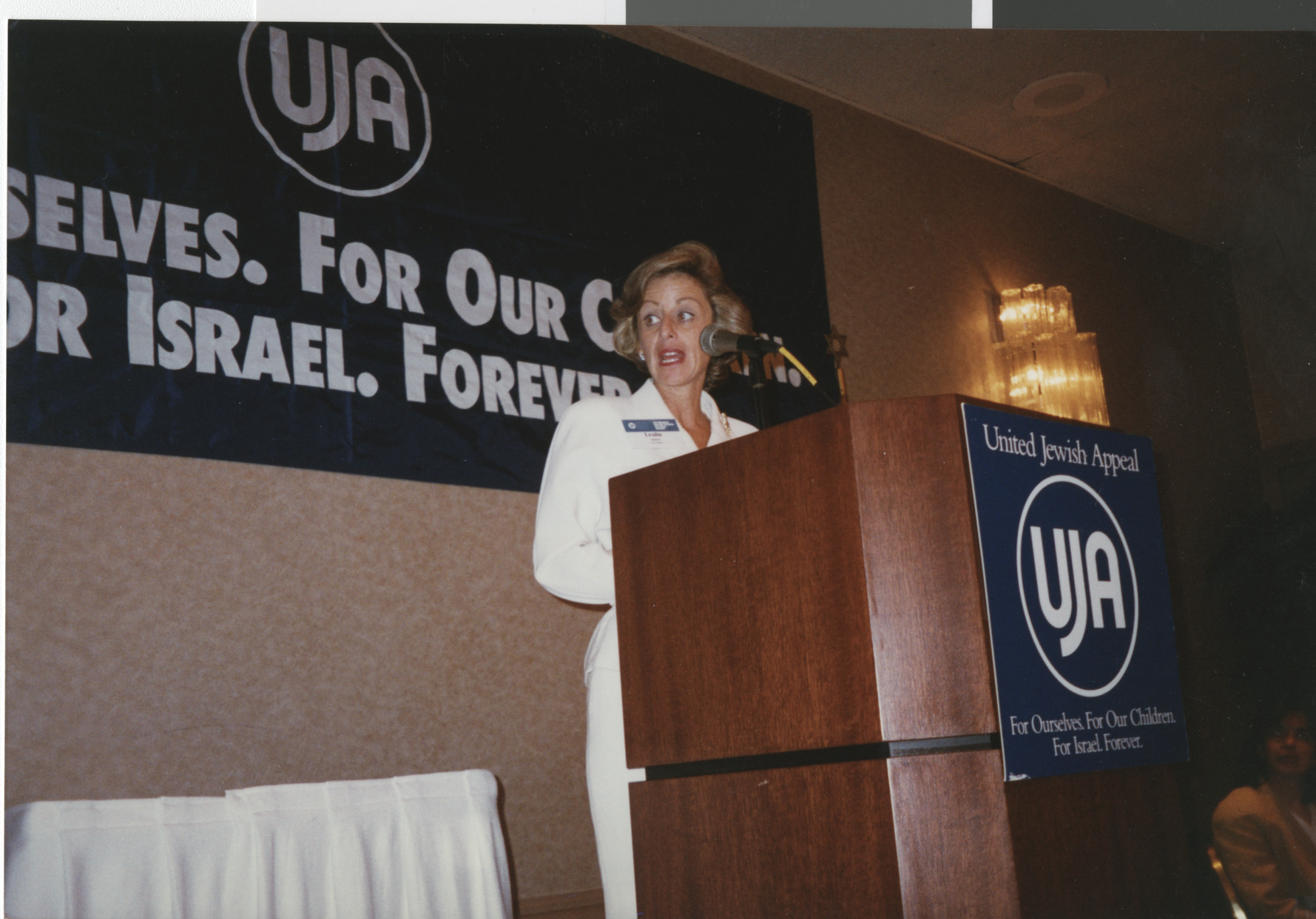Photograph of event hosted by the Jewish Federation of Las Vegas, 2000s
