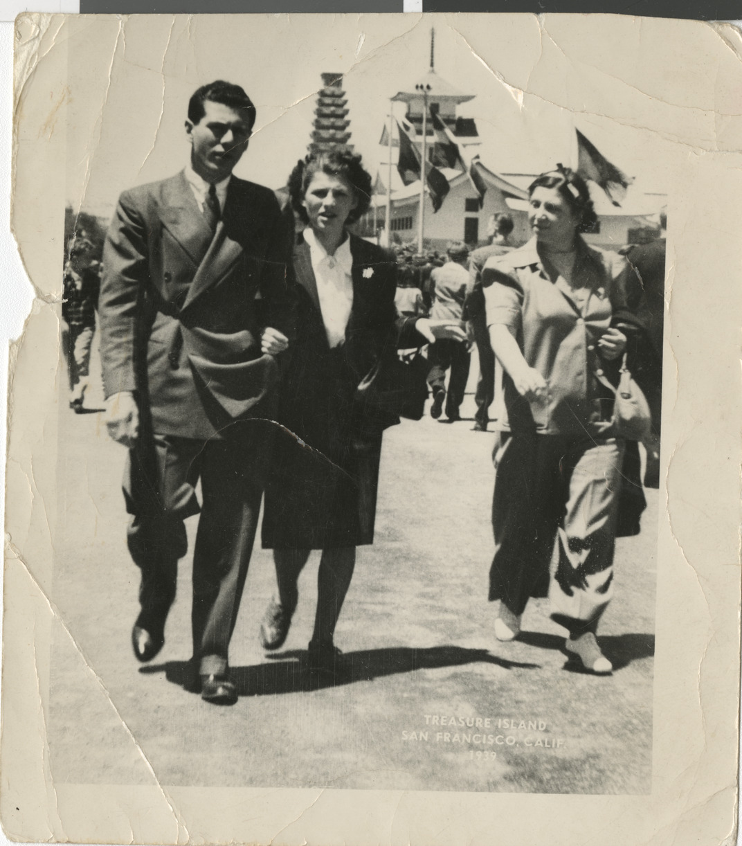 Eileen Brookman photographs, image 1 (front)