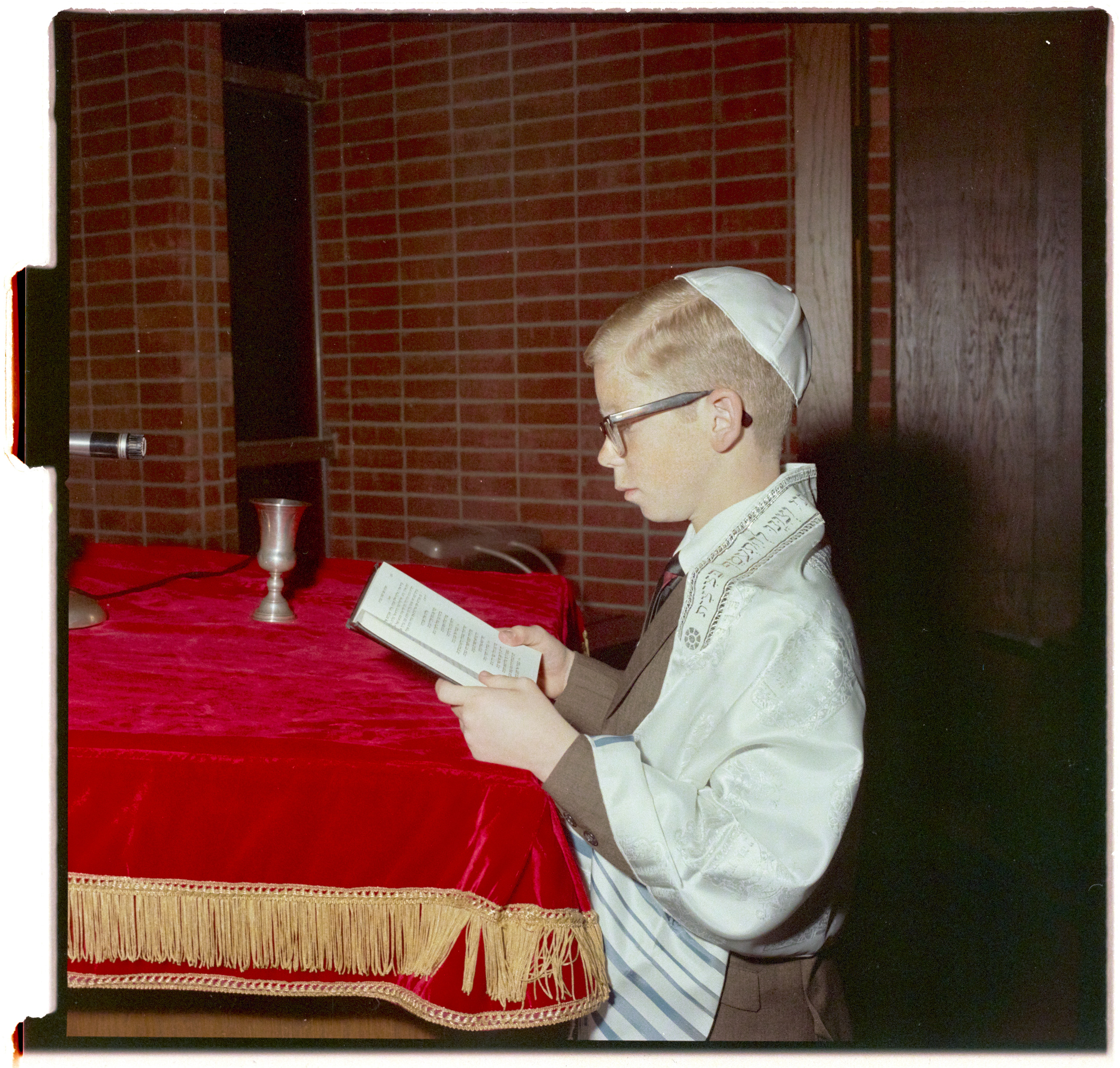Photographs of Andrew Levy Bar Mitzvah, image 02