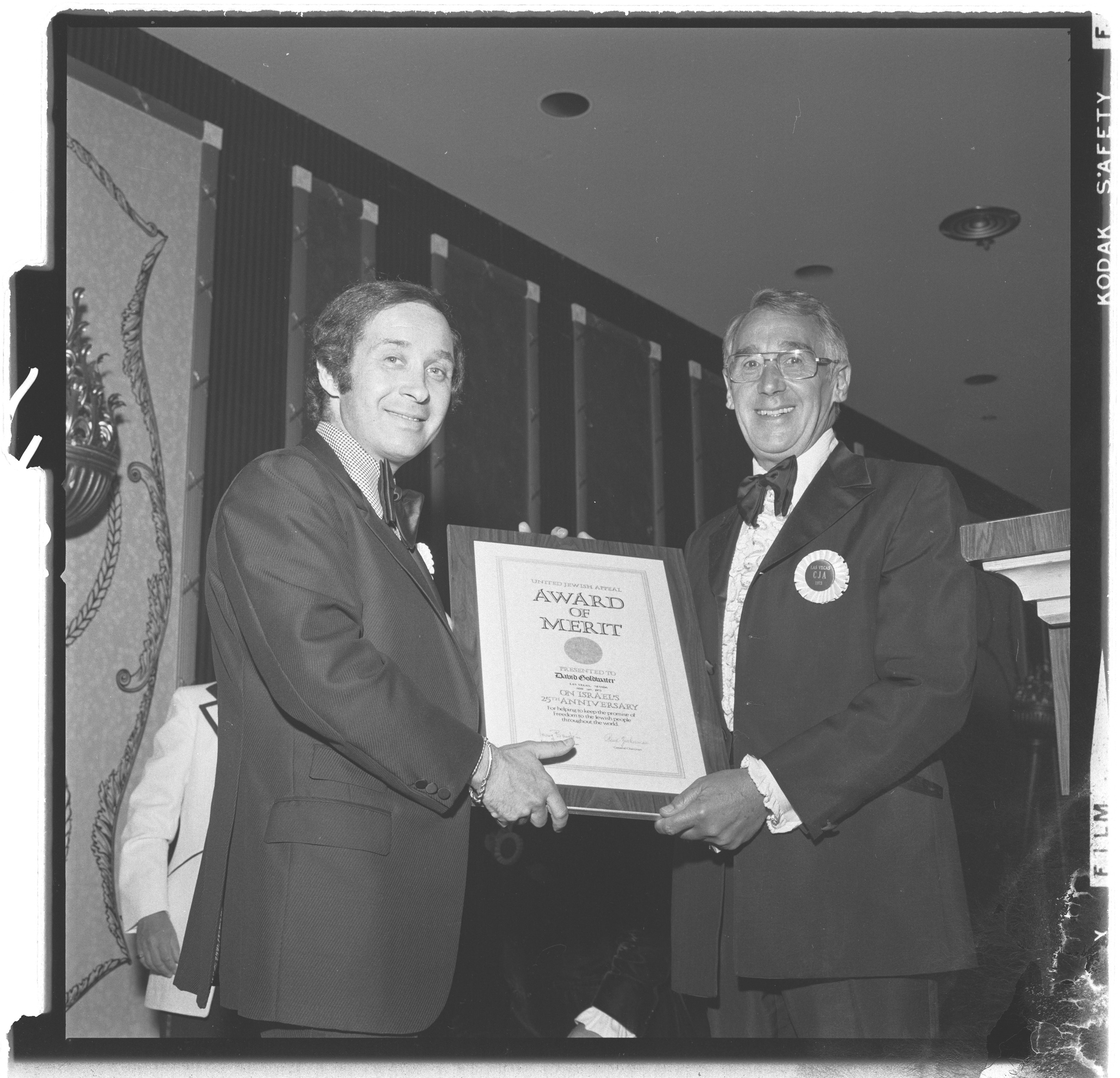 Photographs of Combined Jewish Appeal (Cocktail Party at Caesars Palace, Red Skelton), image 08