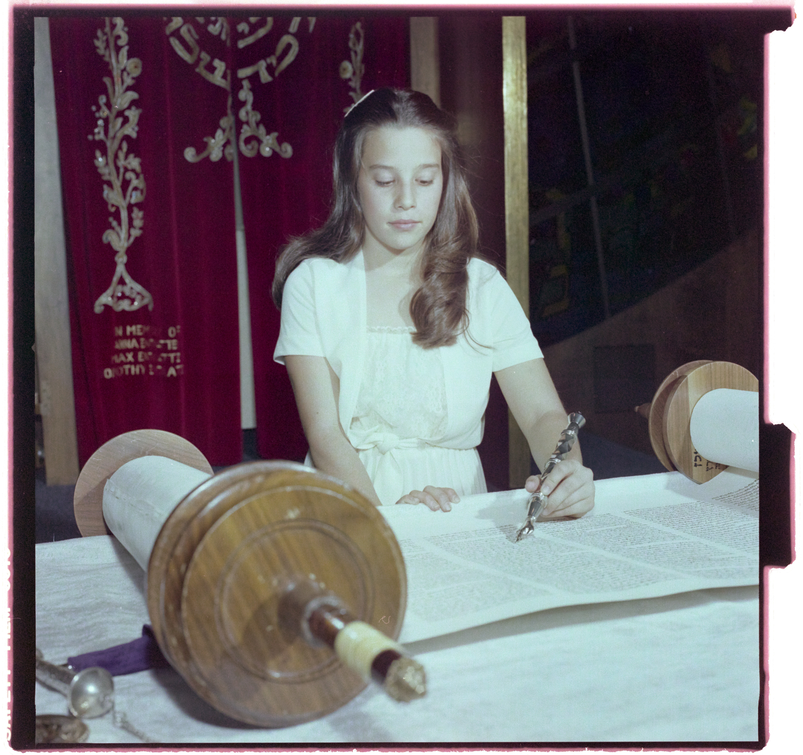 Photographs of Donna Beth Sbarra (Bat Mitzvah), image 02