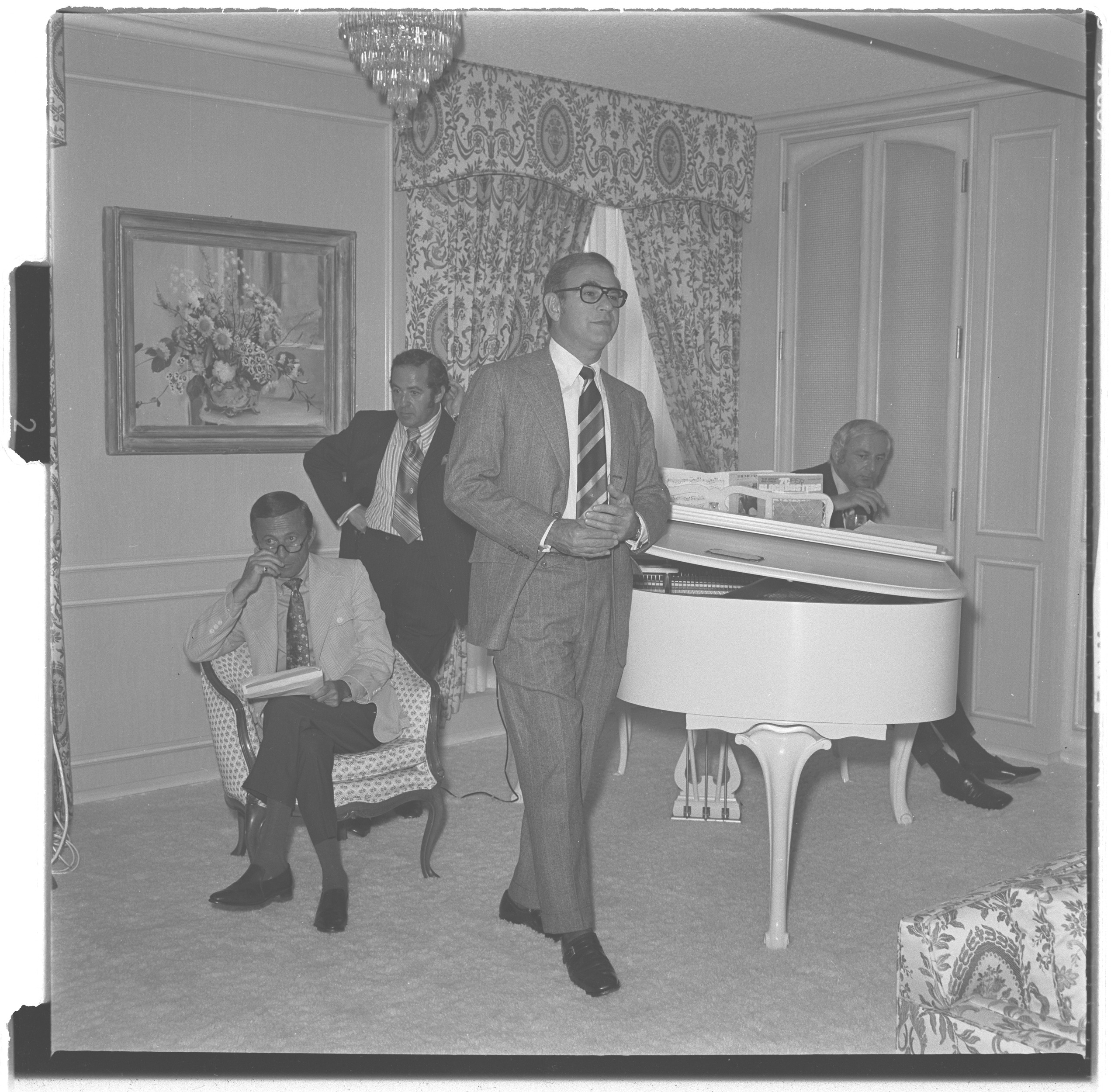 Photographs of Combined Jewish Appeal Caesars Palace with Anthony Quinn and Ed Sullivan, image 05