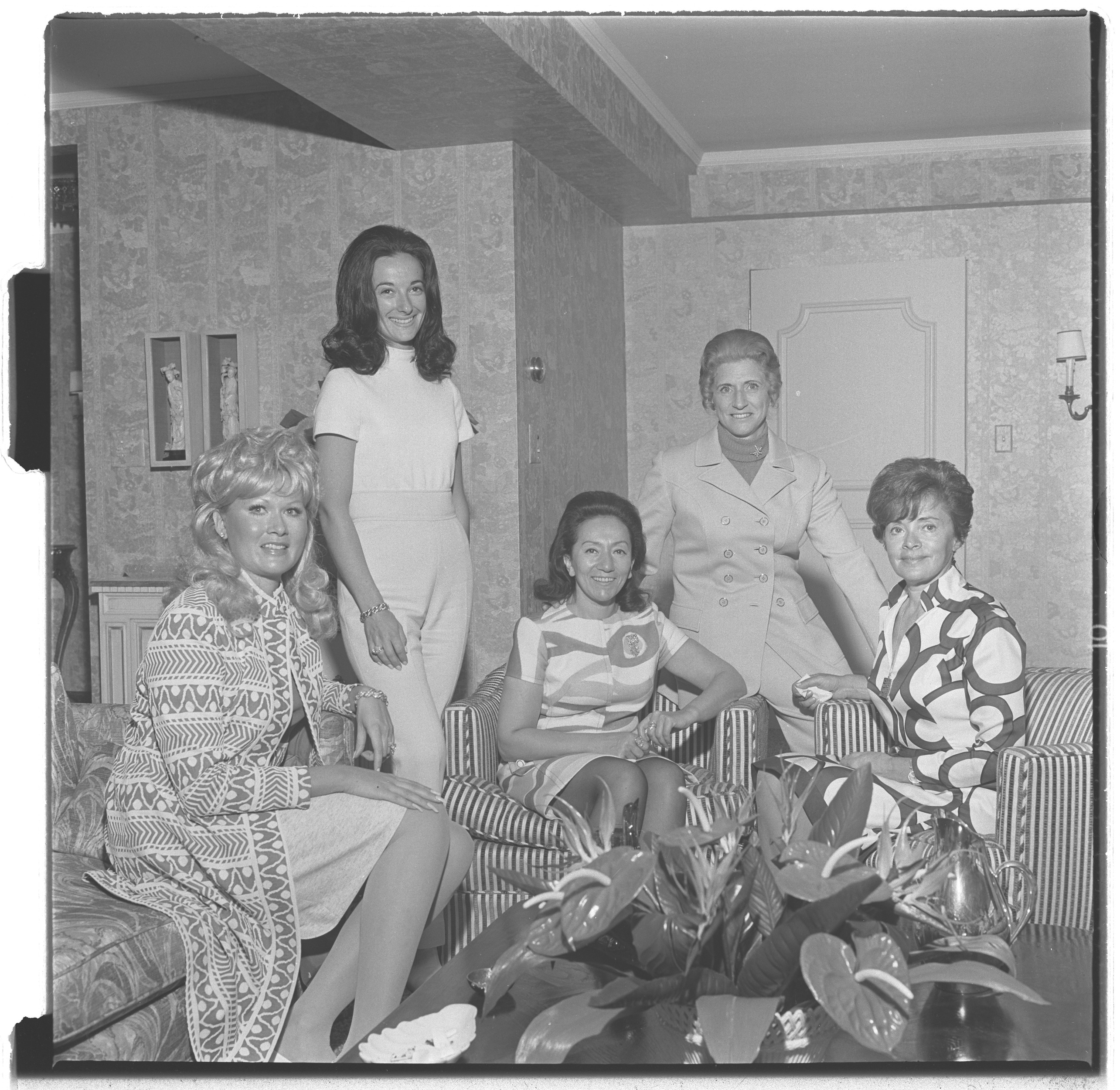 Photographs of Combined Jewish Appeal (Frank Cohen's Apartment), image 01