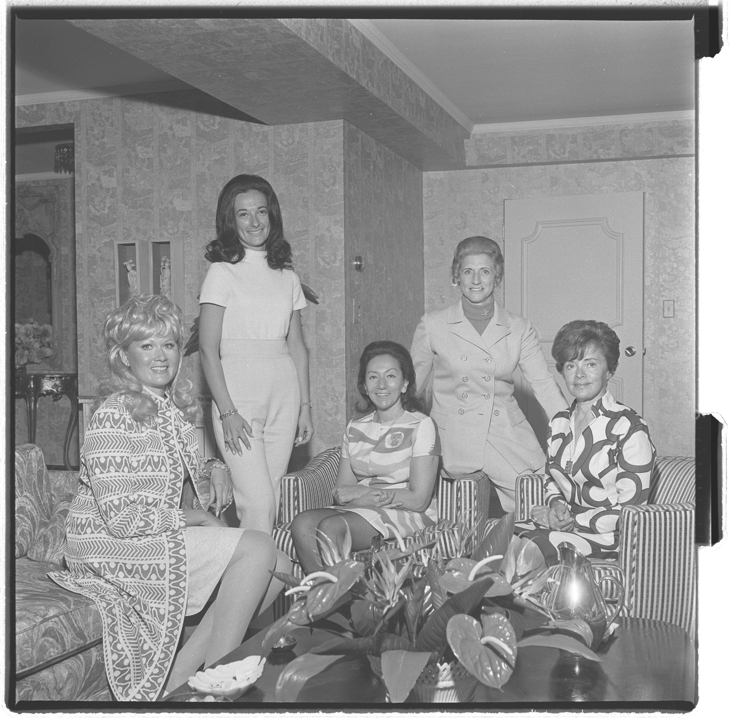 Photographs of Combined Jewish Appeal (Frank Cohen's Apartment), image 02